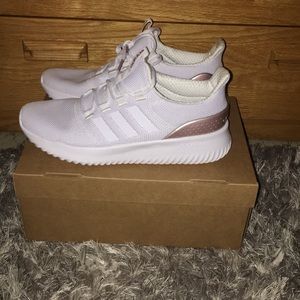Adidas Couldfoam Ultimate (BRAND NEW/NEVER WORN)